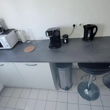 Proche Commodites Apartman *